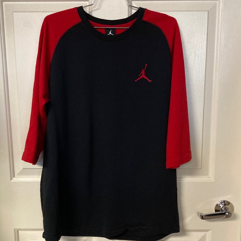 AirJordan Men's 3/4 Sleeve Jersey Style Black and Red Tee size Large 100% cotton